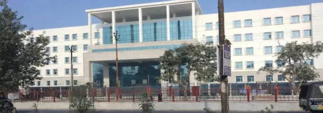 Main building of Maharani Laxmi Bai Medical College, Jhansi
